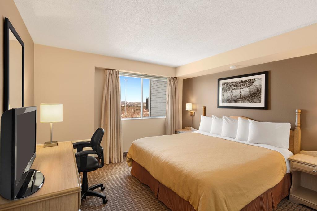 Country Inn & Suites Dartmouth ภายนอก รูปภาพ