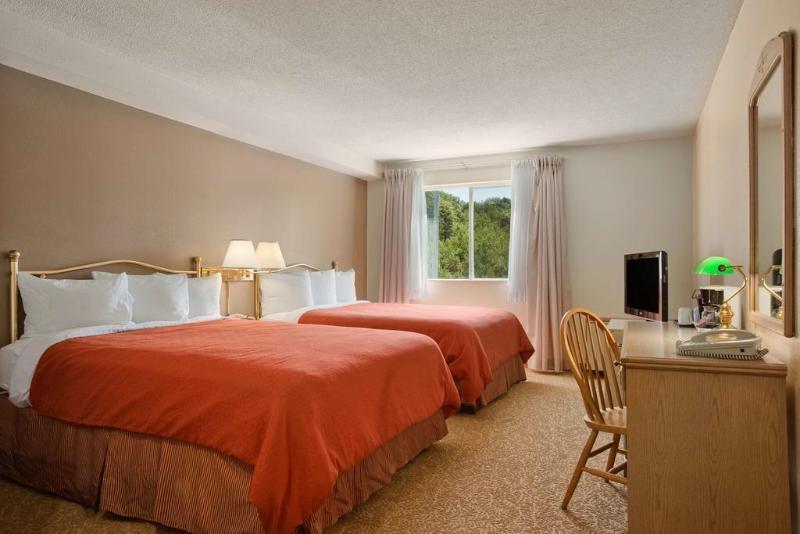 Country Inn & Suites Dartmouth ภายนอก รูปภาพ
