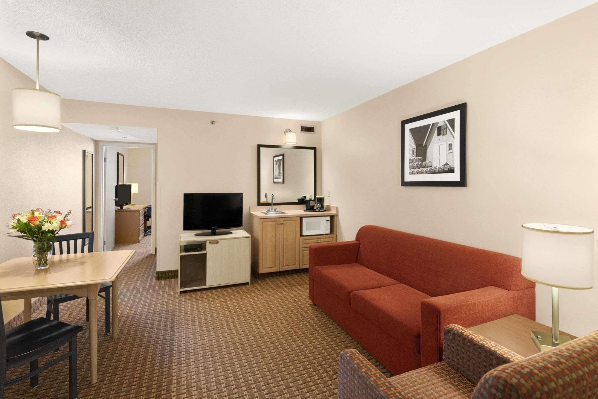 Country Inn & Suites Dartmouth ภายนอก รูปภาพ